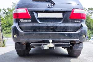 Фаркоп Toyota Fortuner 05-15 рама и крюк-шар, 50мм 24865